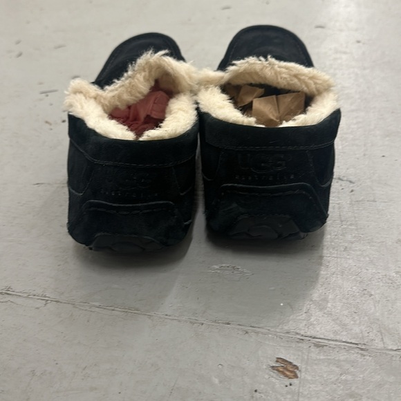 Ugg Suede slippers men’s size 12 black - Picture 8 of 12